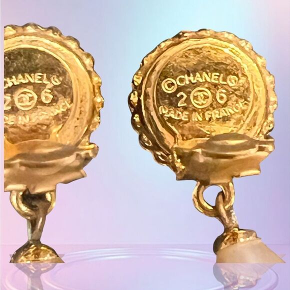 Auth Vintage CHANEL Clover Pearl Drop Clip-On Earrings Black/Gold Used F/S - Picture 4 of 5